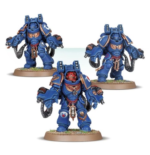 SPACE MARINES AGGRESSOR SQUAD1.jpg